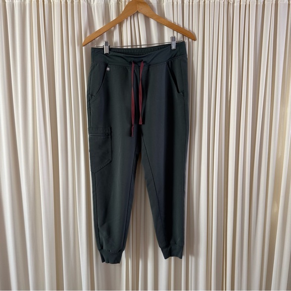 Figs Pants - Figs Womens Zamora Jogger‎ Bonsai Green Scrub Pants Size Small Petite